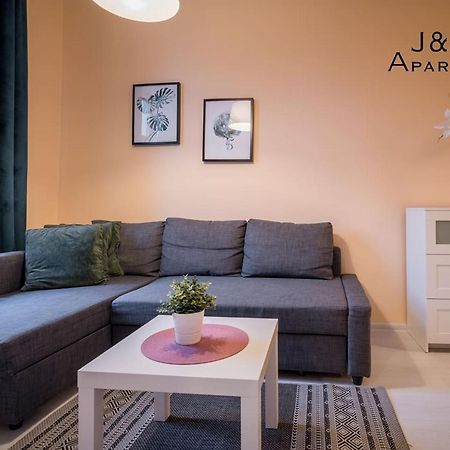 J&J Apartments - Szeroka 25, Apartament 5B Торунь Екстер'єр фото