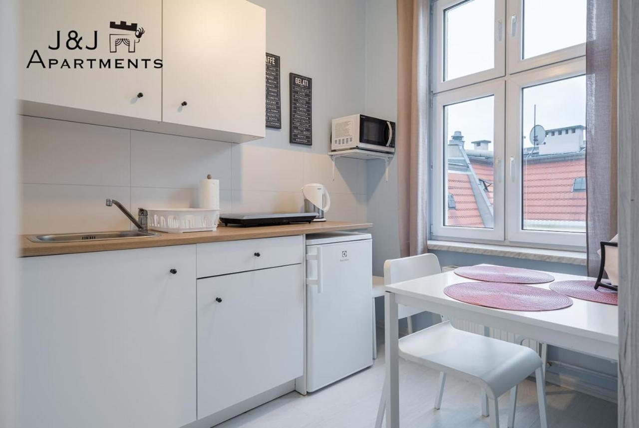 J&J Apartments - Szeroka 25, Apartament 5B Торунь Екстер'єр фото