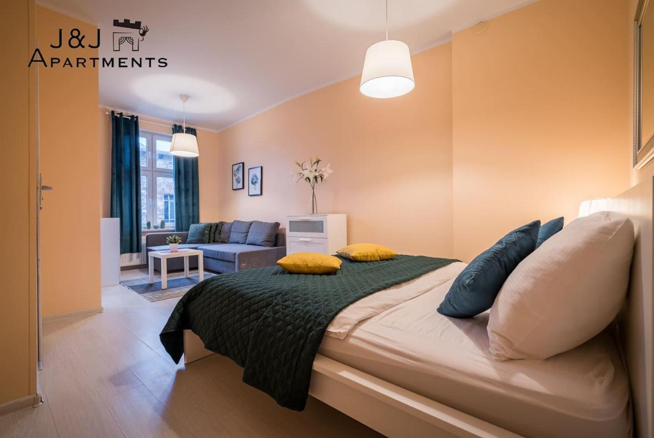 J&J Apartments - Szeroka 25, Apartament 5B Торунь Екстер'єр фото