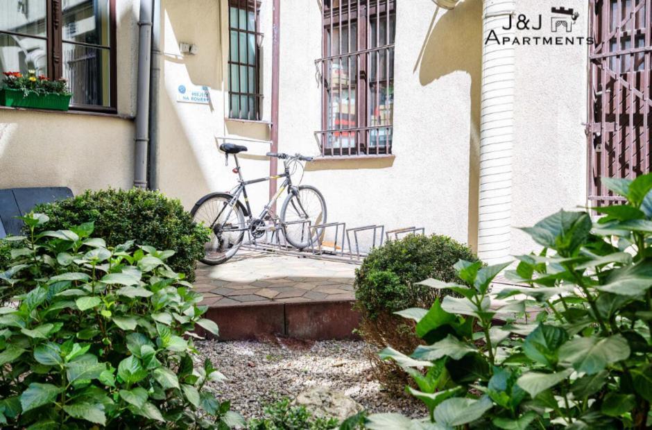 J&J Apartments - Szeroka 25, Apartament 5B Торунь Екстер'єр фото